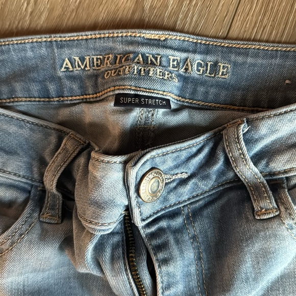 American Eagle Skinny jeans with floral embroidery - Picture 3 of 4